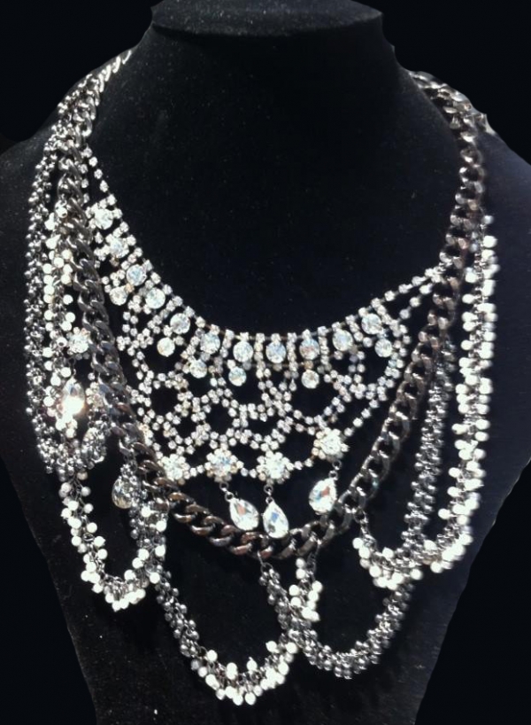 Vintage style silver, pearl and crystal necklace
